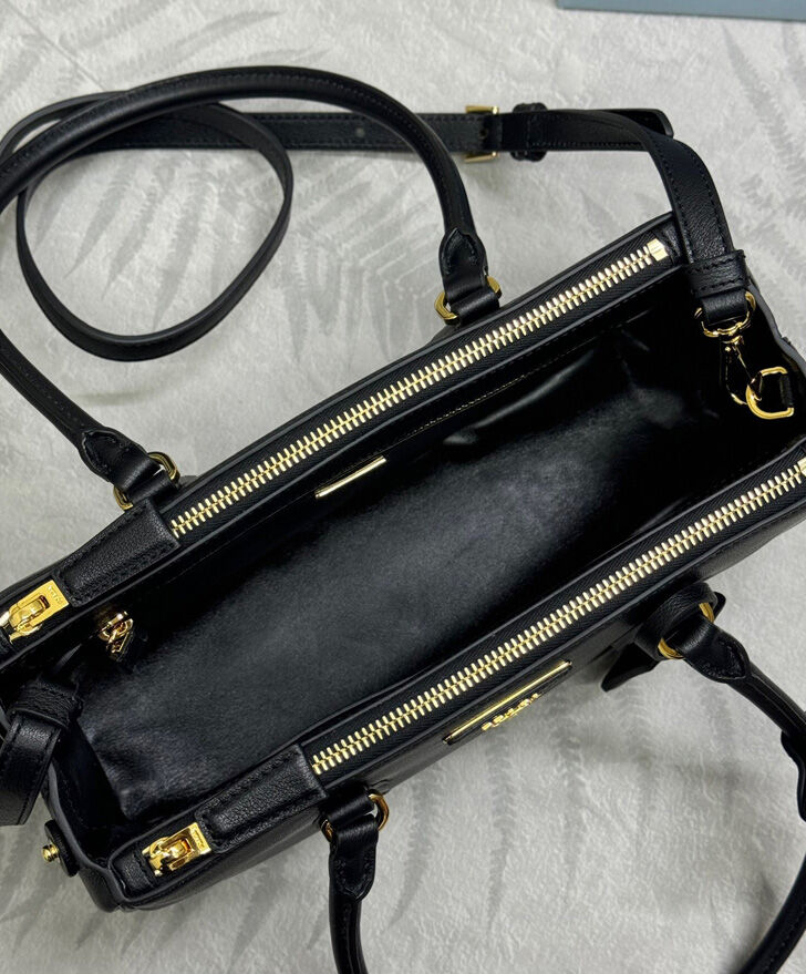 Prada Medium Galleria Leather Bag 1BA457